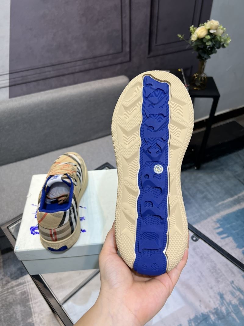 Burberry Low Shoes